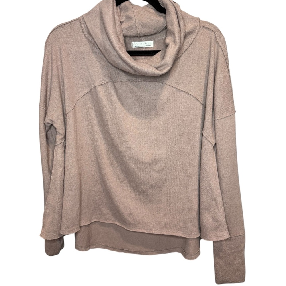 WE THE FREE Cozy Time Funnel Neck Top Womens XS Chocolate Longโ Sleeve High Low